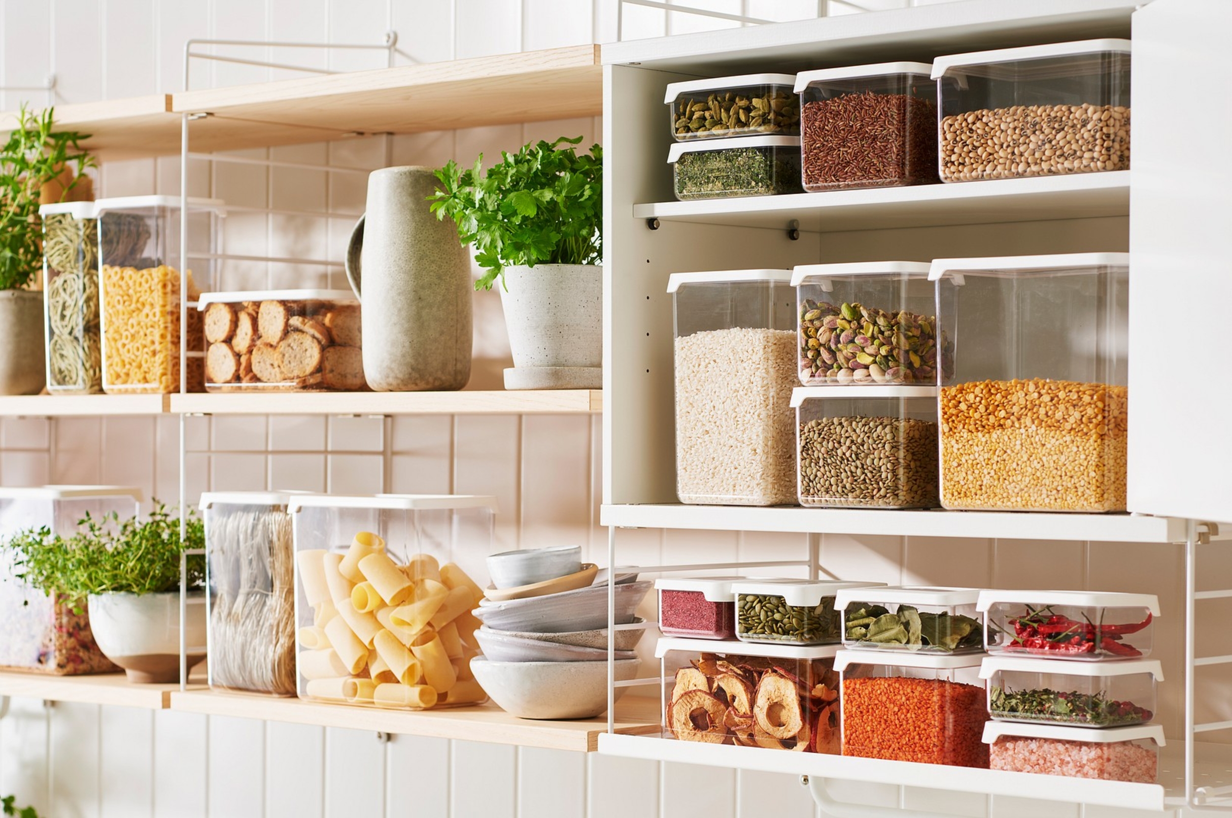 Dry food storage
