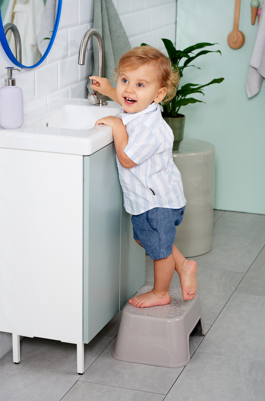 Orthex kid's step stool
