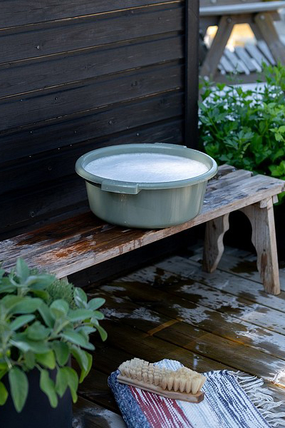 Washing carpets with Orthex wash bowls